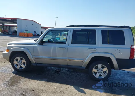 2007 Jeep Commander Sport из США, поврежденный, VIN 1J8HG48K07C559271
